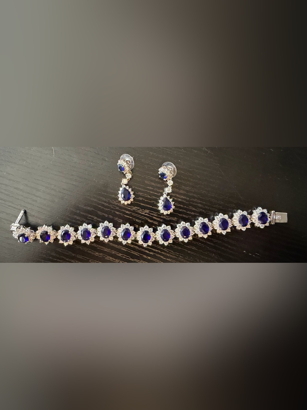 Women’s Sapphire Blue Teardrop Crystal Bracelet & Earrings Set